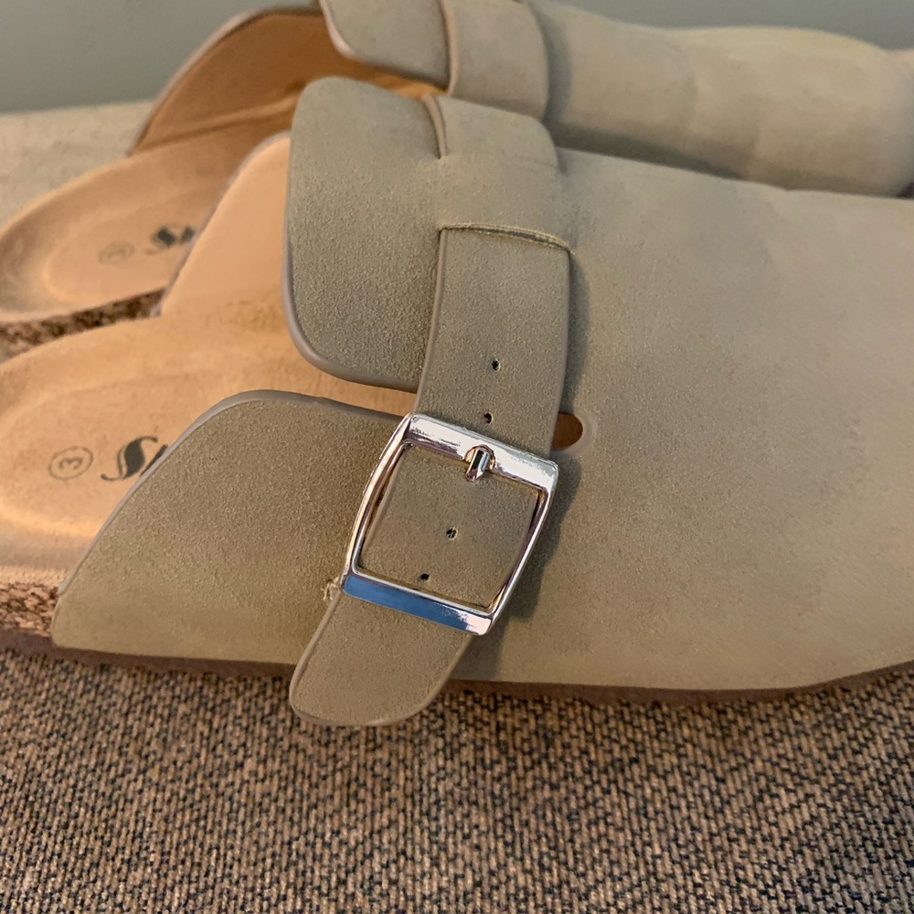 SheIn Girls Slides - Picture 5 of 5